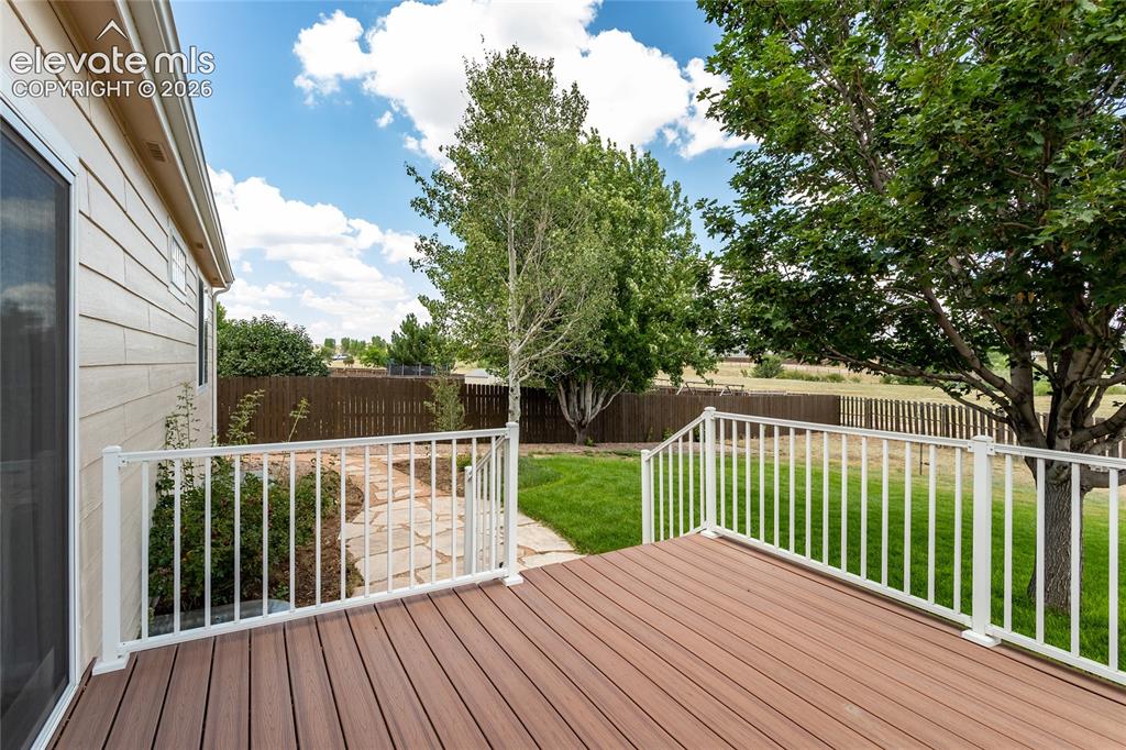 Image 43 of 49: Composite Deck