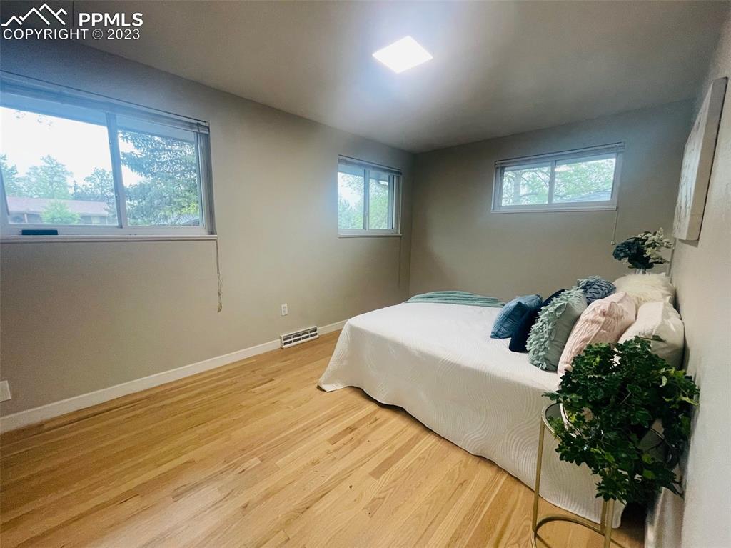 Listing 6355588, Image 19 of 28