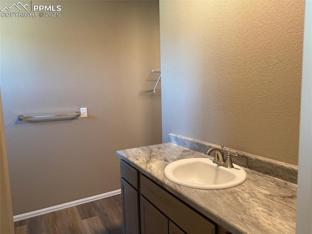 Image 8 of 23: Bathroom