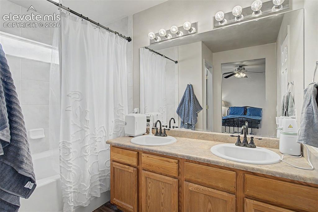 Image 18 of 28: Private Primary Bathroom