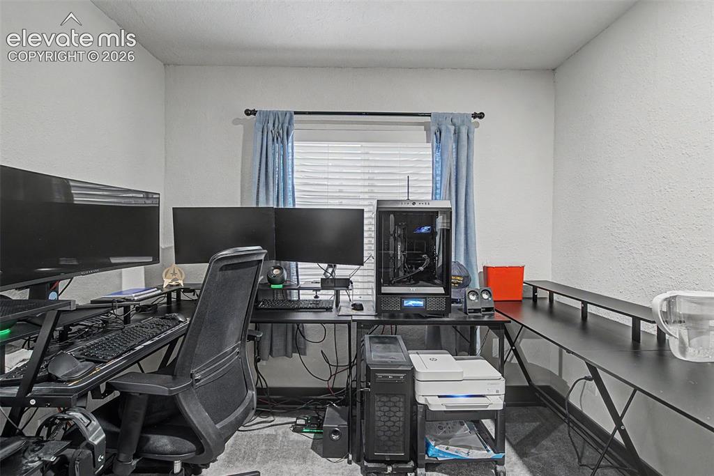 Image 26 of 28: Flexible Home Office / Bonus Space