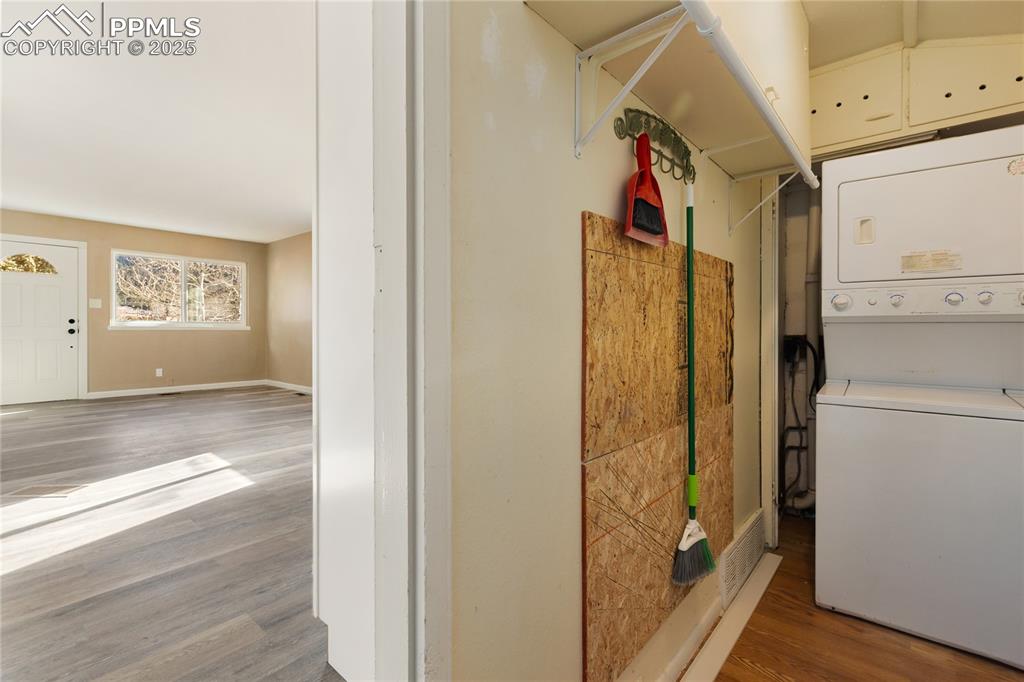 Image 29 of 37: Laundry