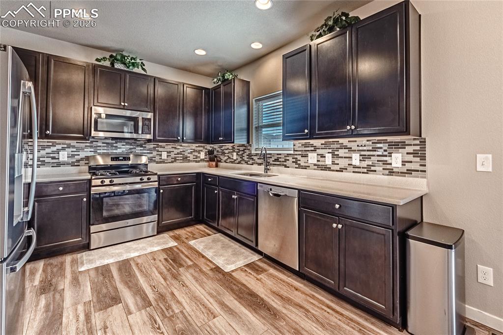 Image 13 of 40: Kitchen