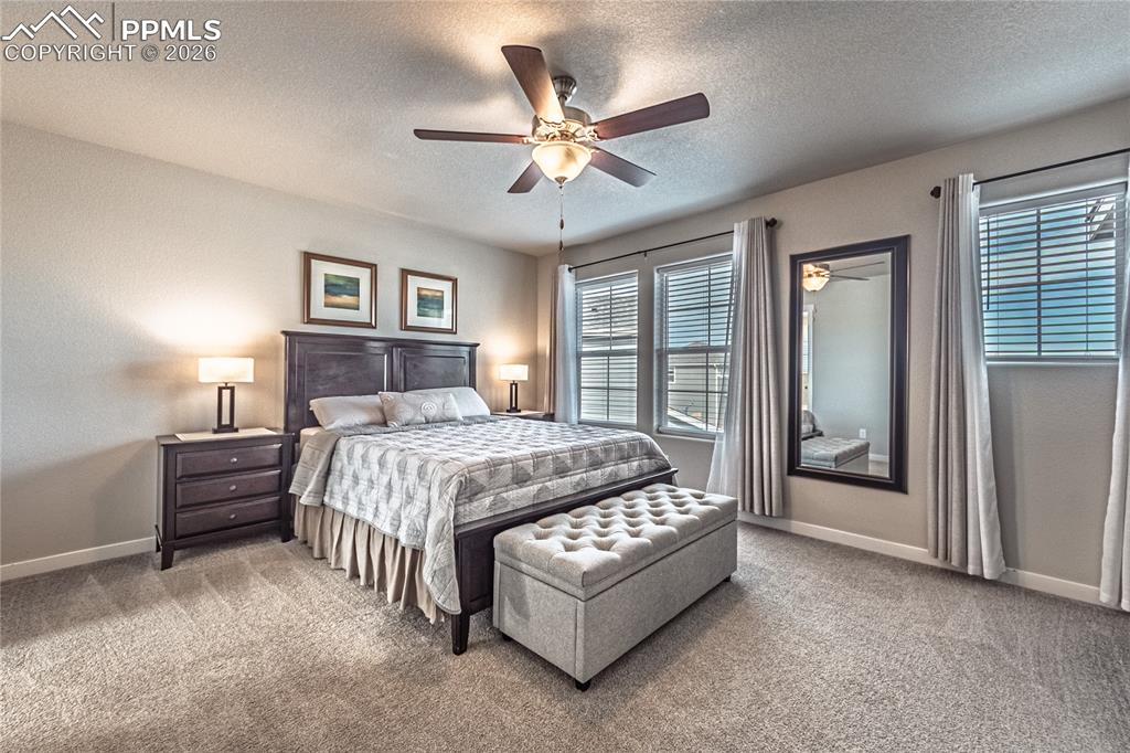 Image 22 of 40: Bedroom