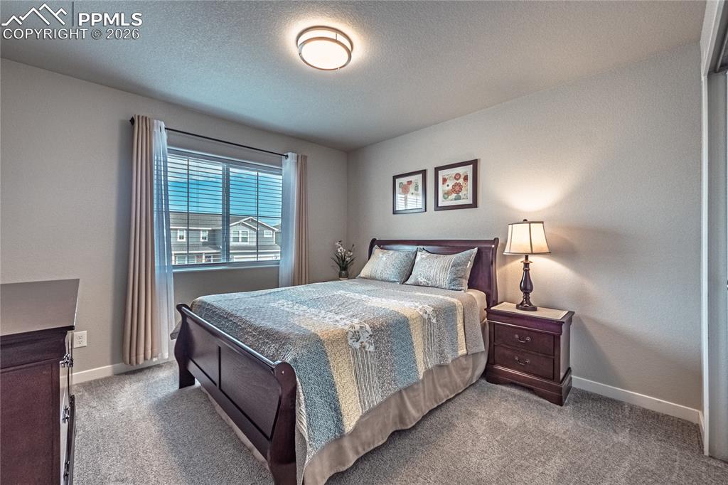 Image 27 of 40: Bedroom