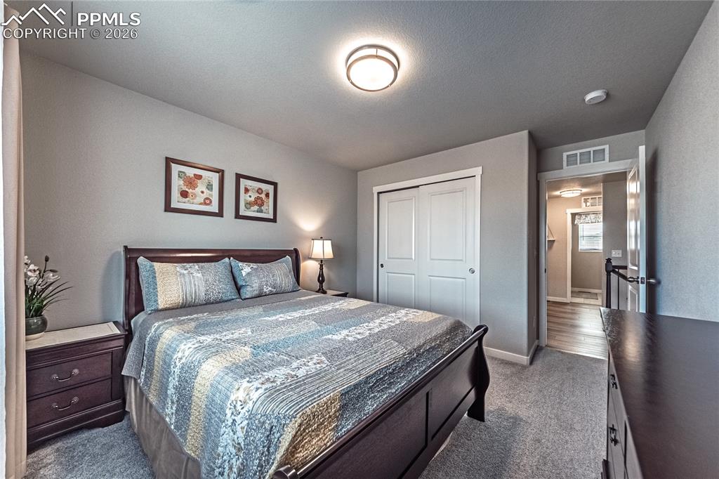 Image 28 of 40: Bedroom