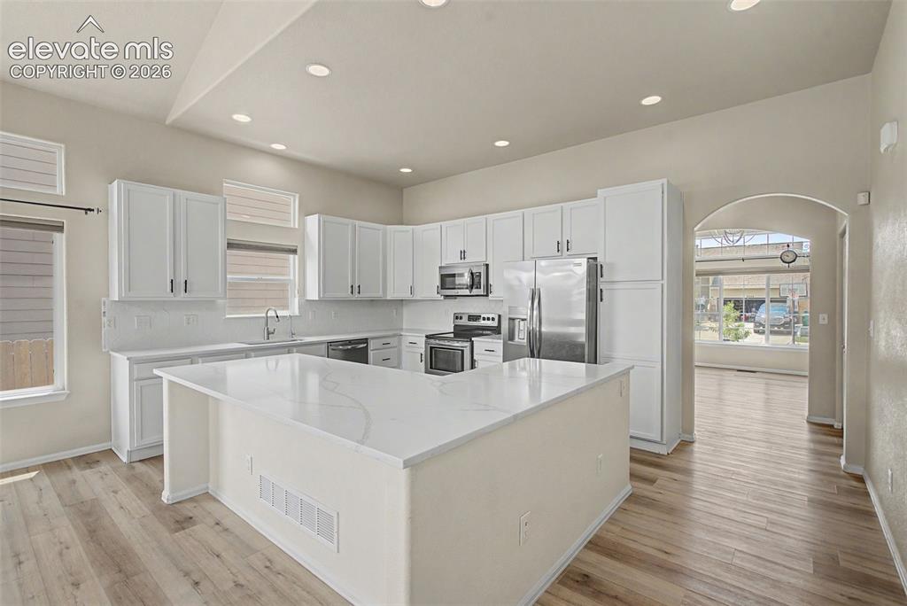 Image 8 of 48: Kitchen