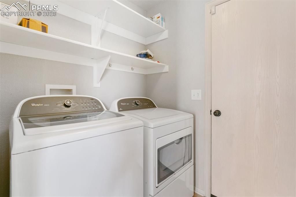 Image 11 of 32: Laundry