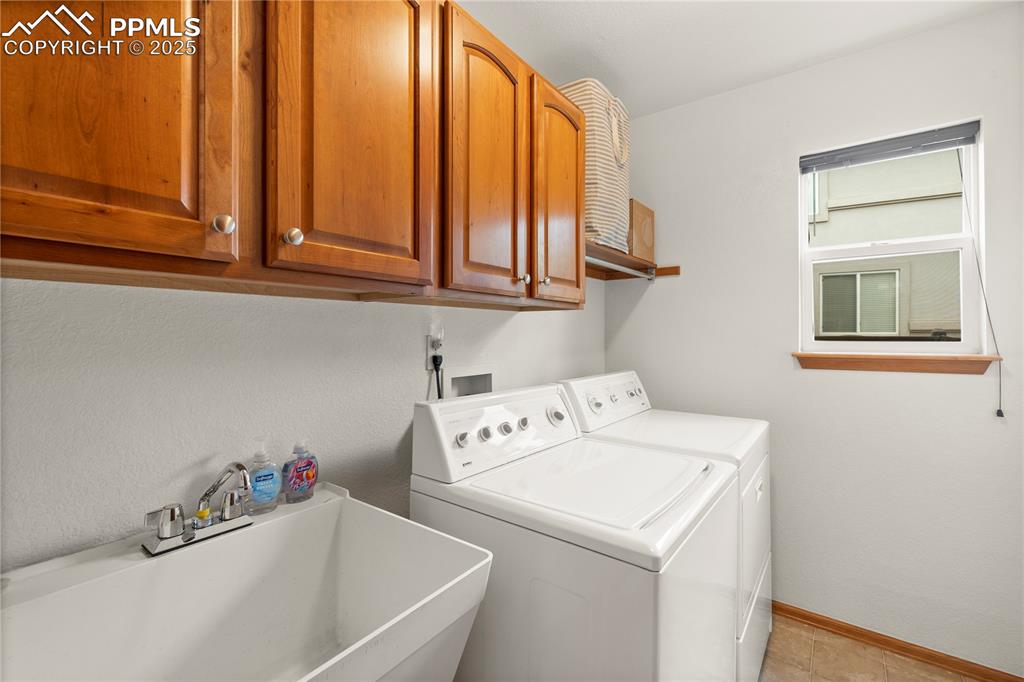 Image 15 of 41: Laundry
