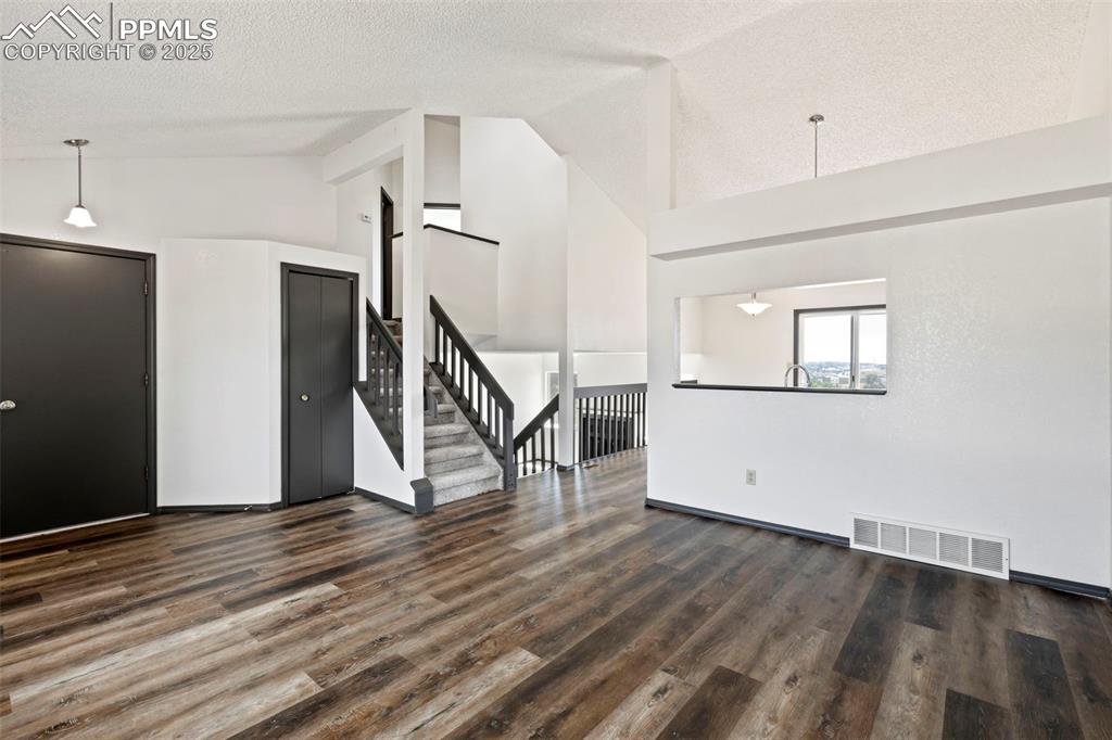 Image 9 of 33: Living Room