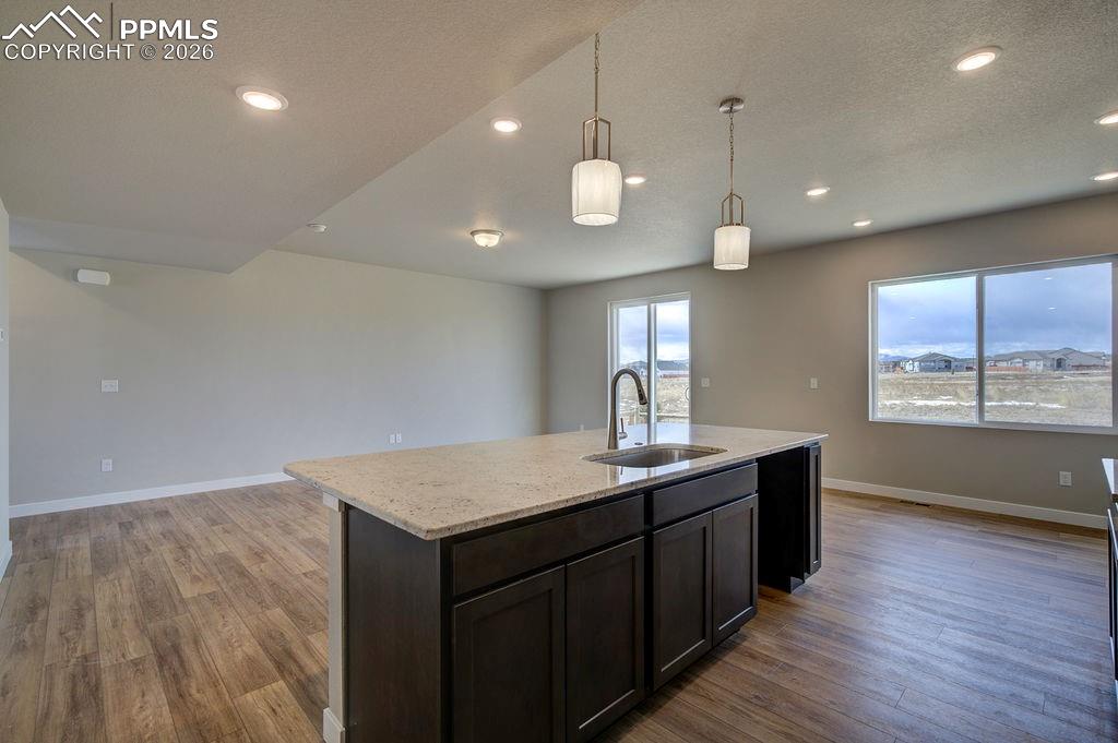 Image 6 of 33: Kitchen