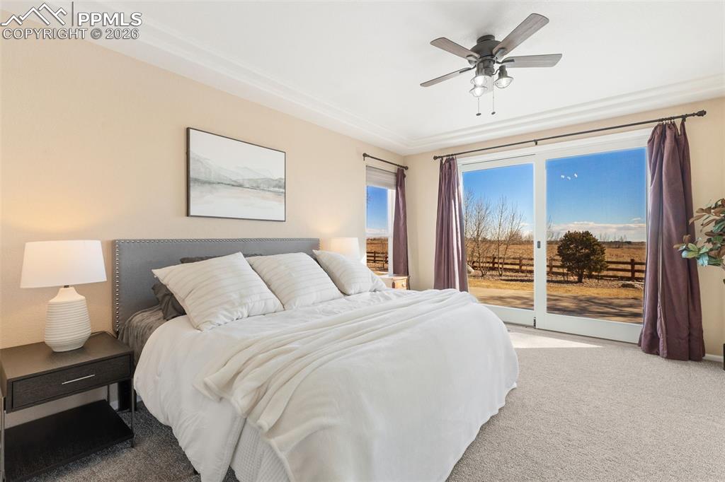 Image 12 of 40: Bedroom