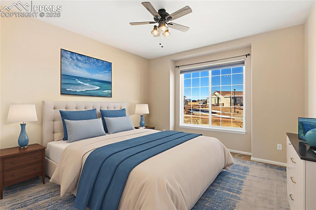 Image 19 of 40: Bedroom