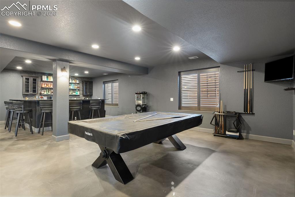 Image 30 of 40: Game Room