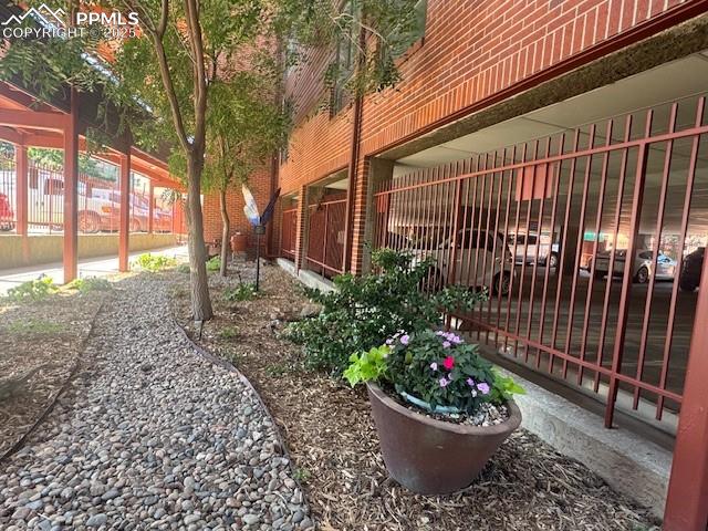 Image 4 of 17: Grounds
