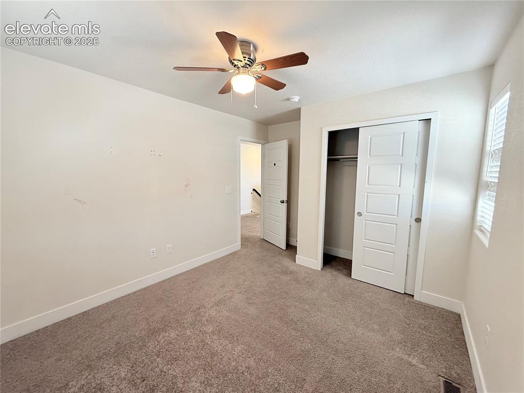 Image 10 of 24: Bedroom