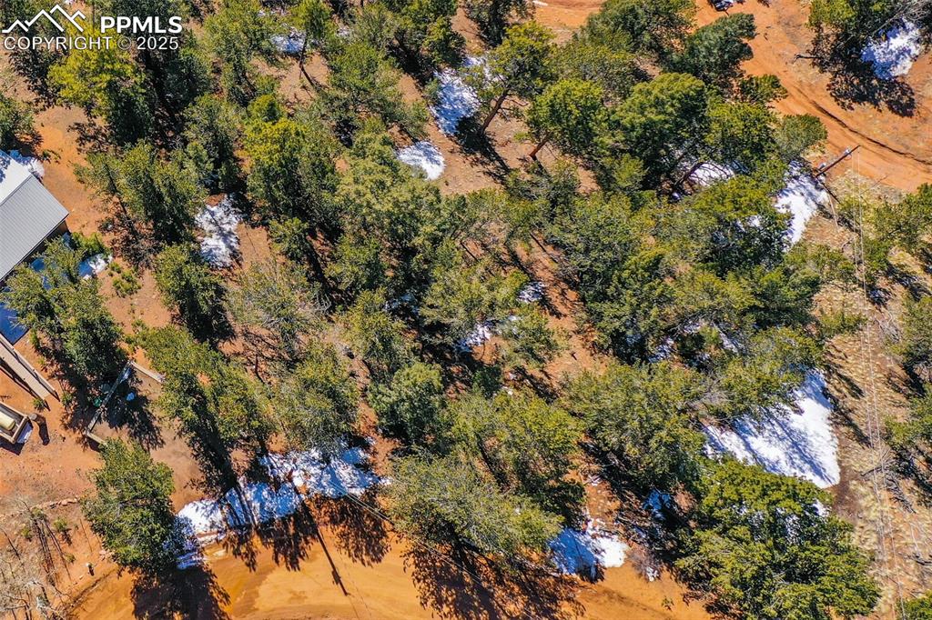 Image 19 of 19: Drone / aerial view