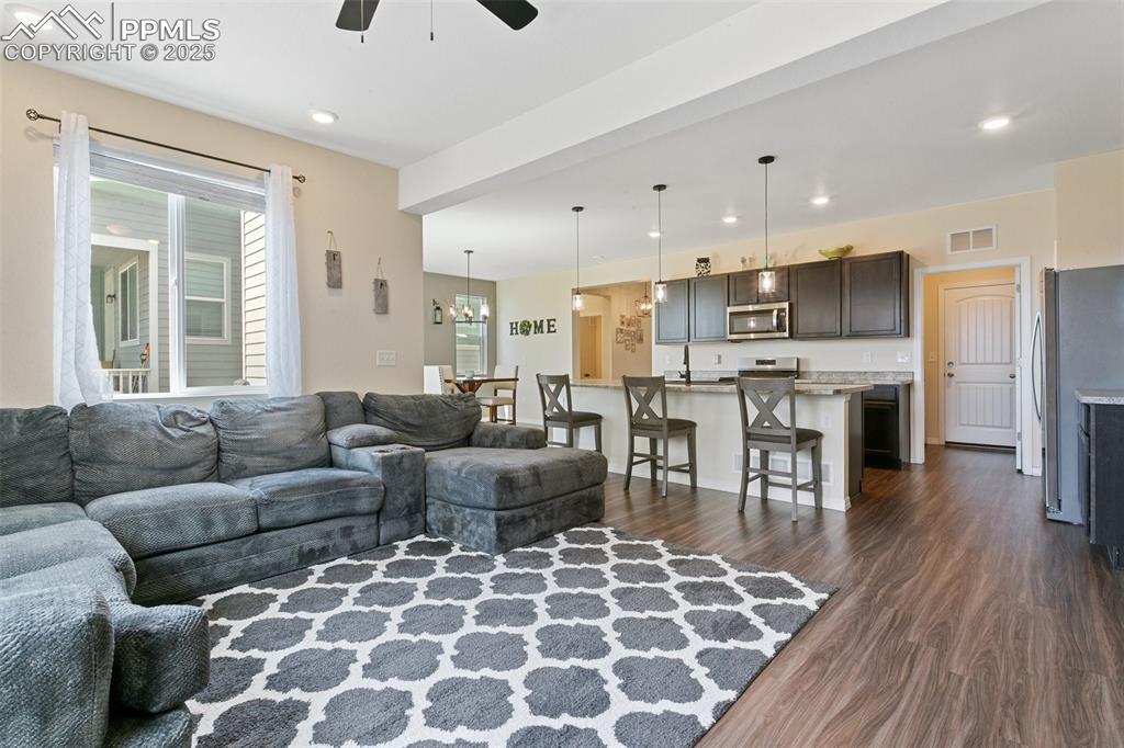Image 14 of 37: Living Room