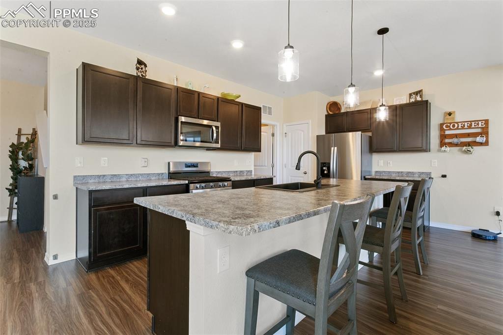 Image 17 of 37: Stainless steel appliances