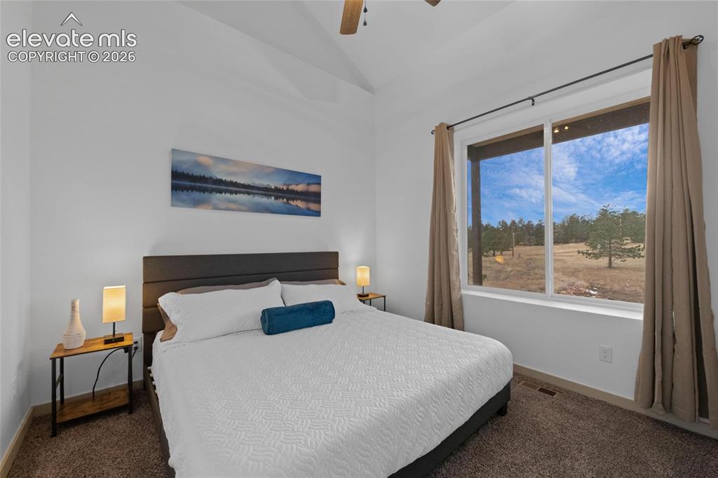 Image 10 of 23: Bedroom