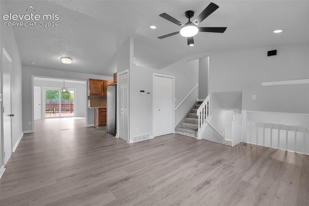 Image 6 of 40: Living Room