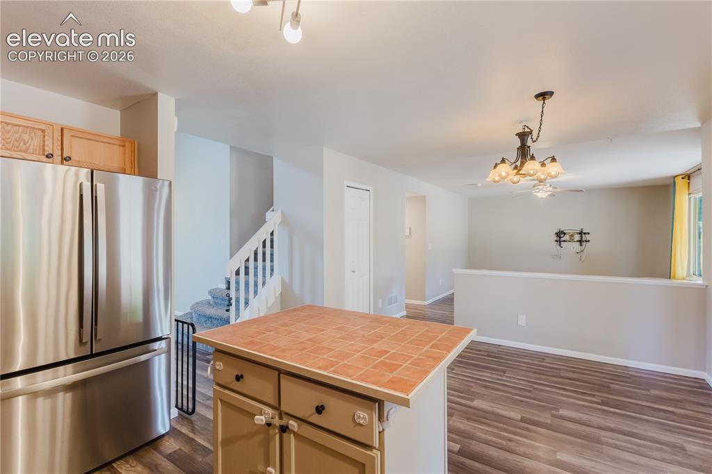 Image 12 of 49: Kitchen