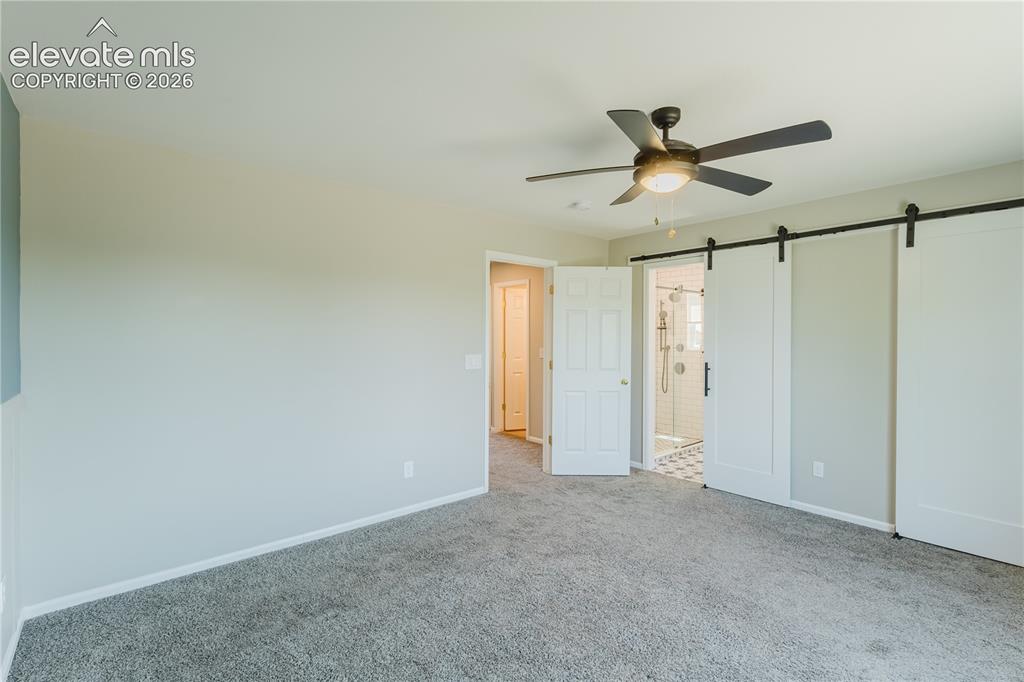 Image 17 of 49: Bedroom