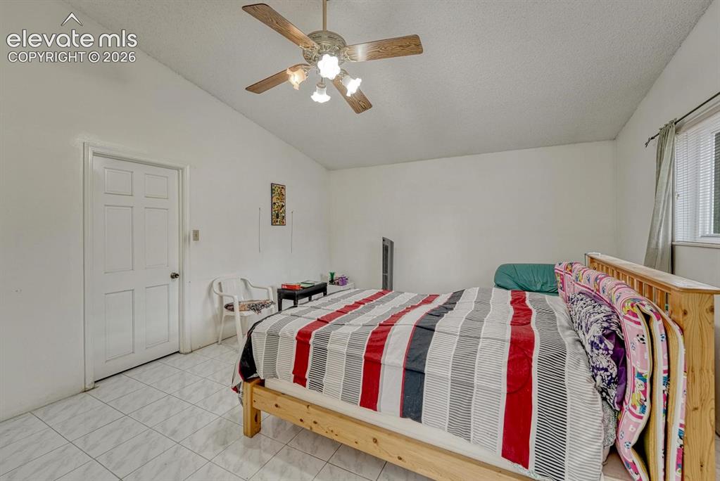 Image 20 of 50: Master Bedroom