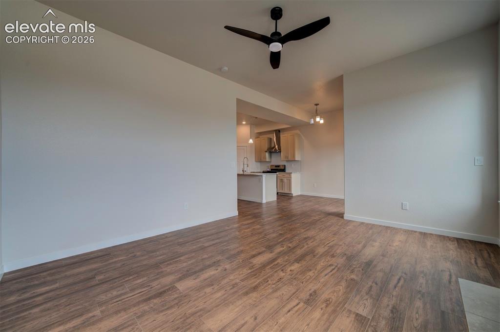 Image 6 of 40: Living Room