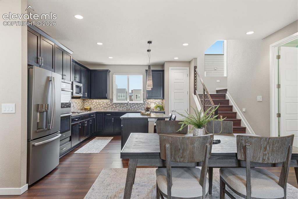 Image 15 of 47: Dining Area