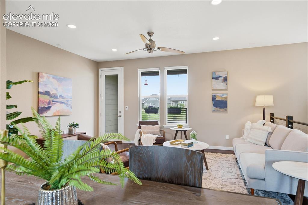 Image 18 of 47: Living Room