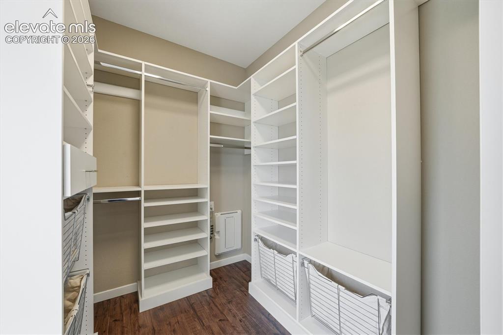 Image 40 of 47: Closet