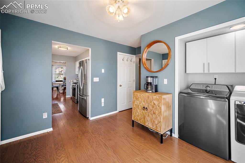 Image 14 of 38: Laundry