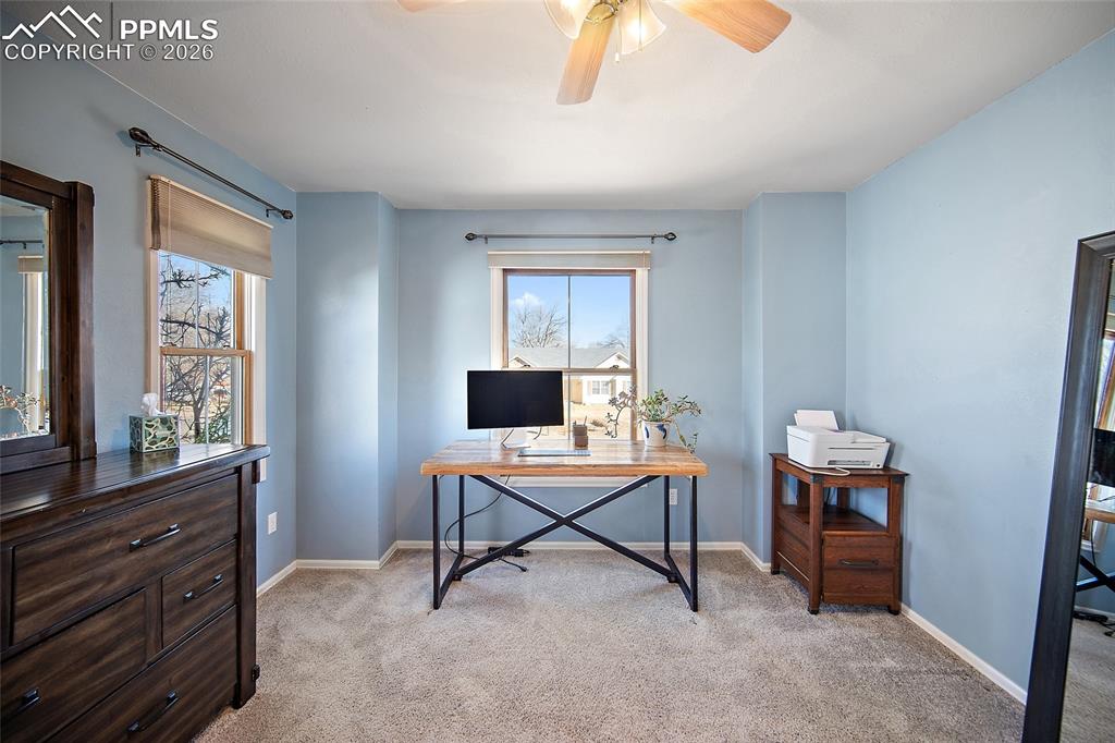 Image 30 of 38: Office