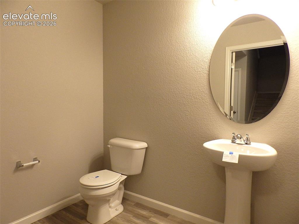 Image 8 of 14: Bathroom