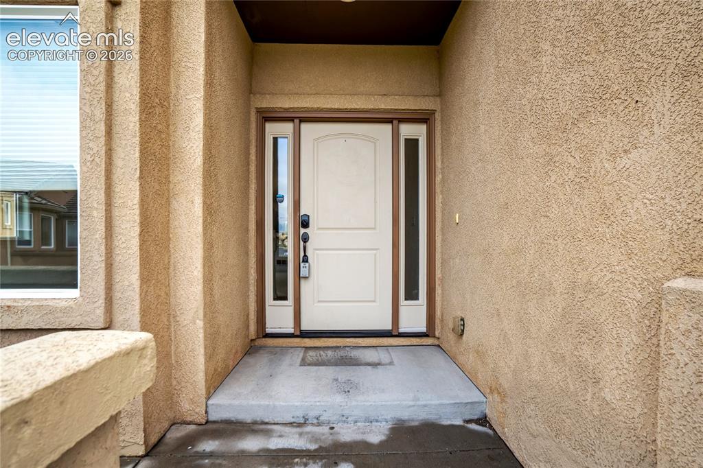 Image 4 of 47: Entry