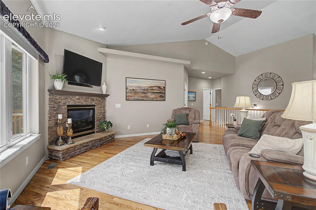 Image 10 of 48: Great Room