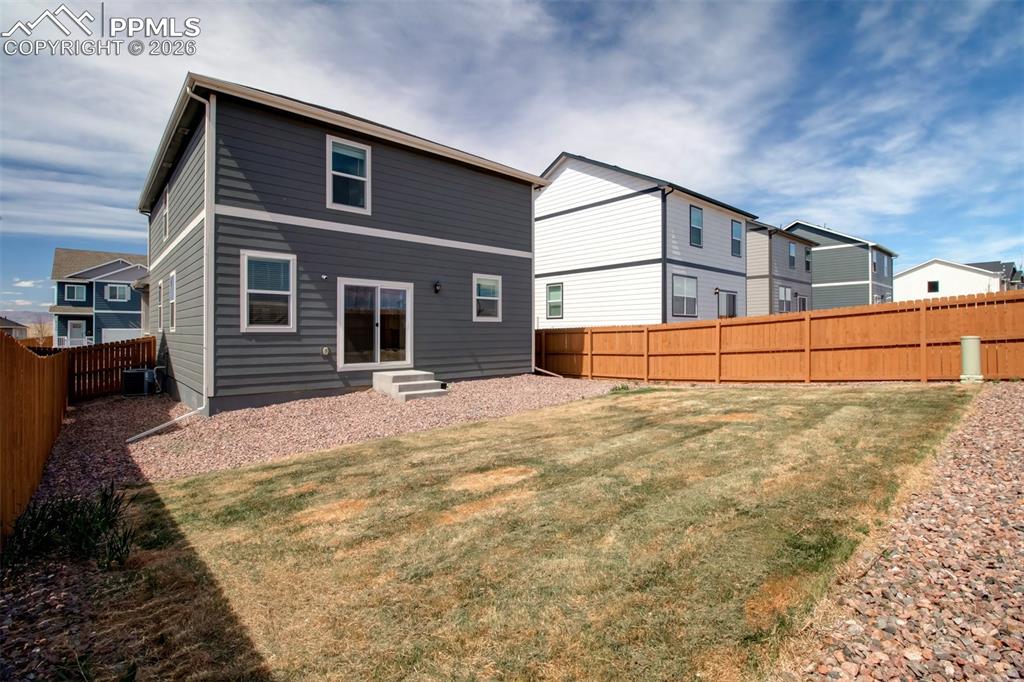 Image 25 of 31: Back of Structure