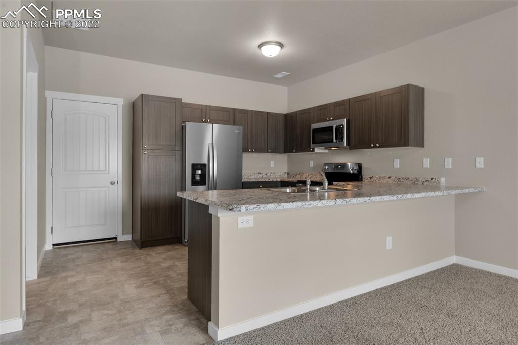 Listing 6389414, Image 9 of 23