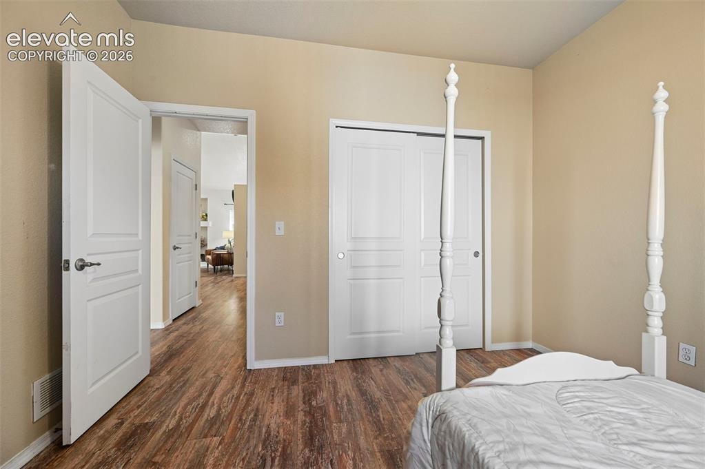 Image 26 of 32: 3rd bedroom