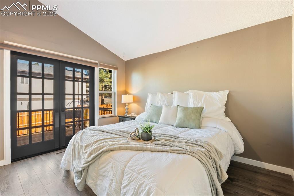 Image 15 of 46: Bedroom