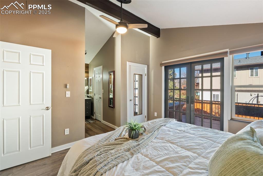 Image 18 of 46: Bedroom