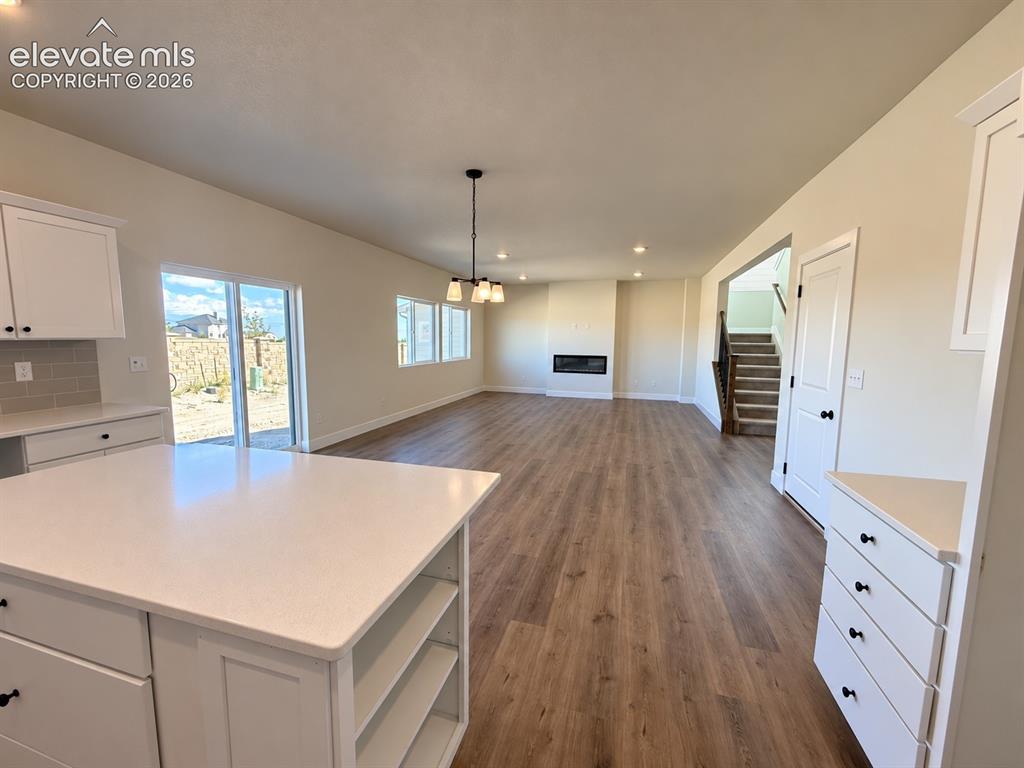 Image 5 of 28: Kitchen