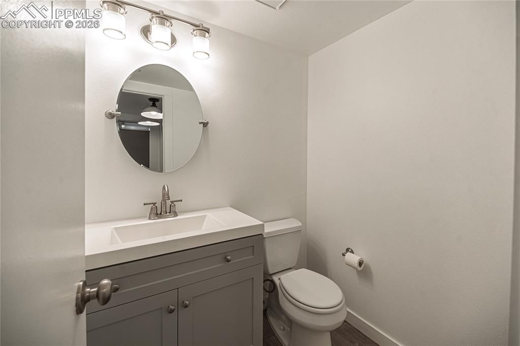 Image 25 of 46: Bathroom