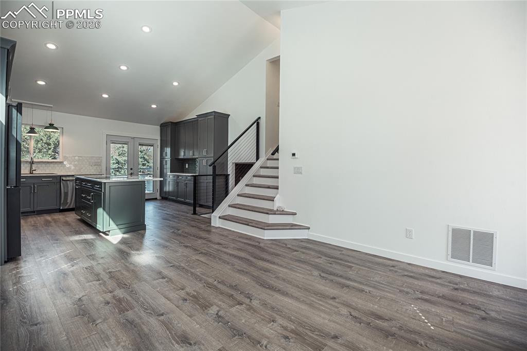 Image 5 of 46: Living Room