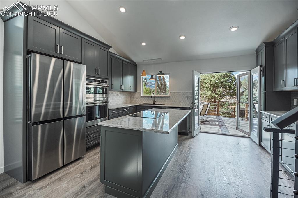 Image 8 of 46: Kitchen