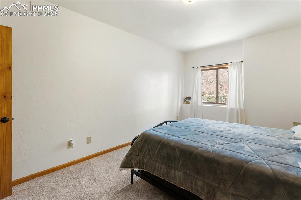 Image 36 of 49: Bedroom