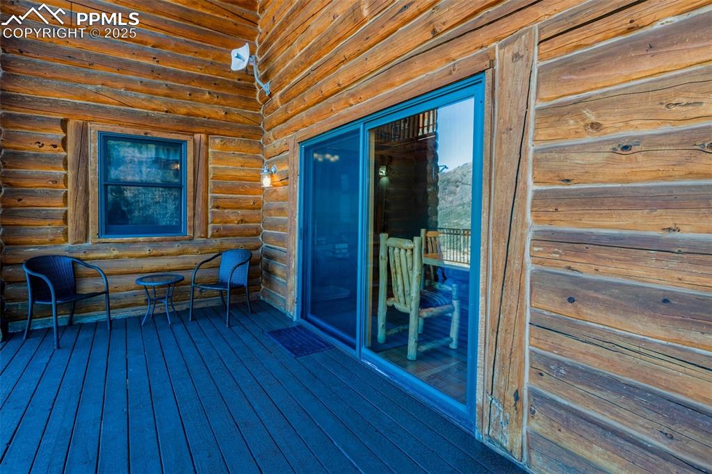 Image 40 of 49: Deck