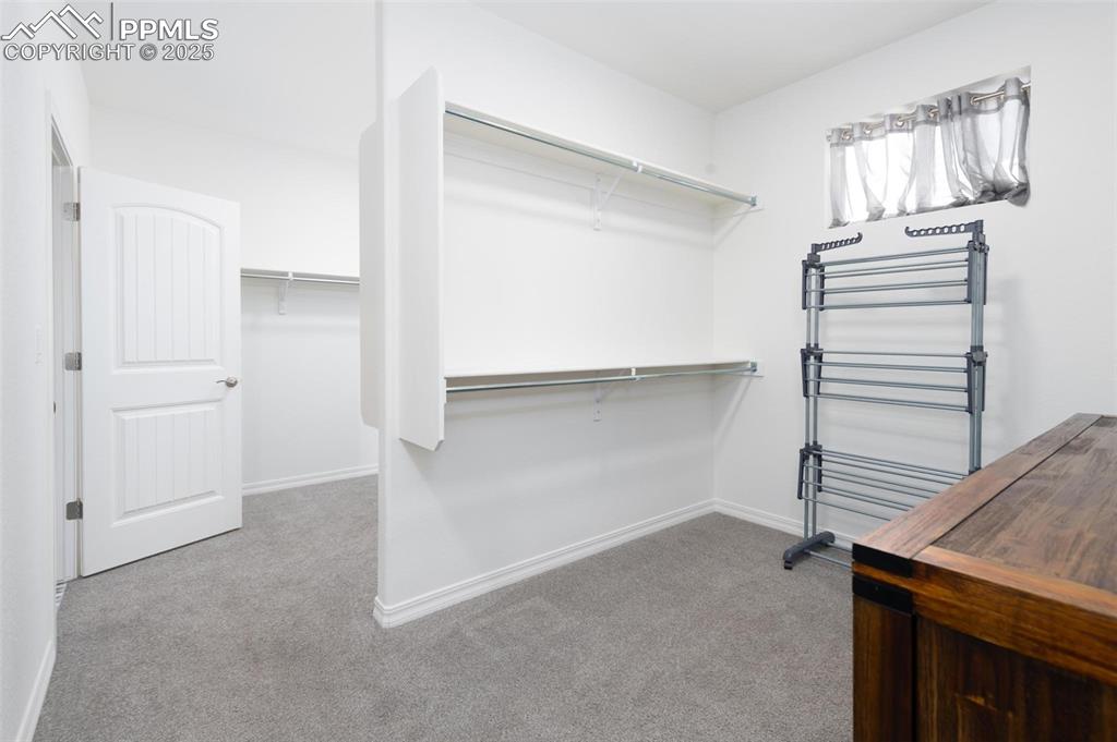 Image 17 of 40: Primary Bedroom