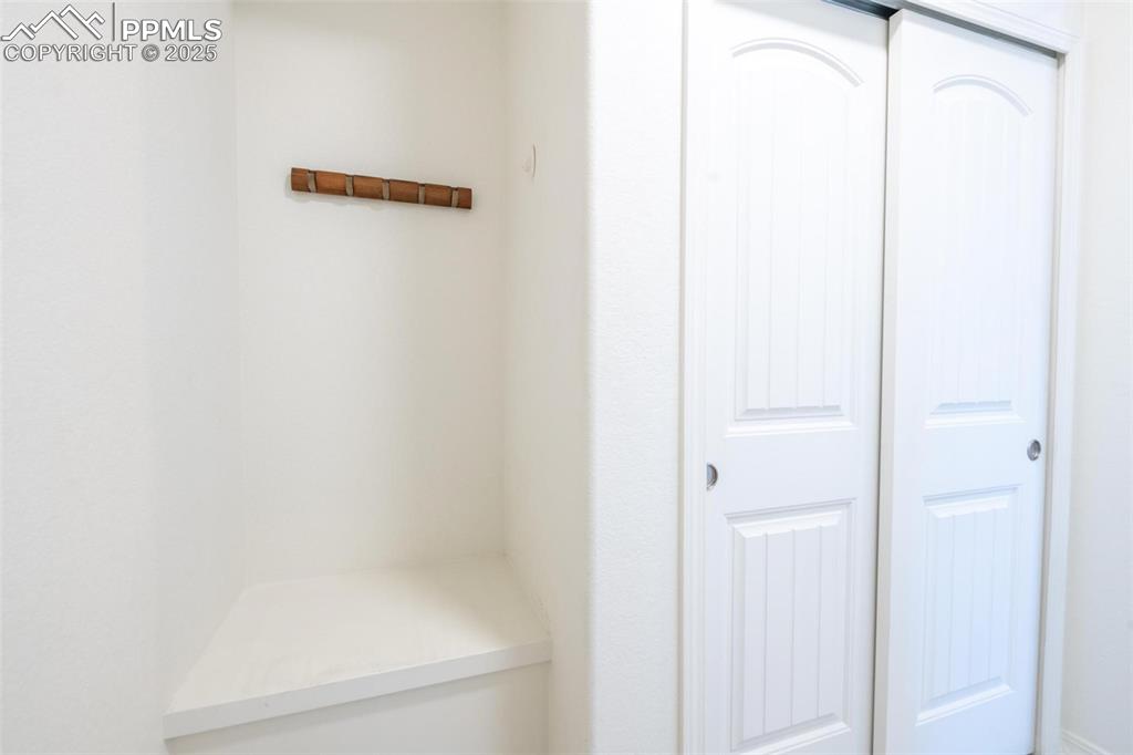 Image 20 of 40: Mud room off the Garage